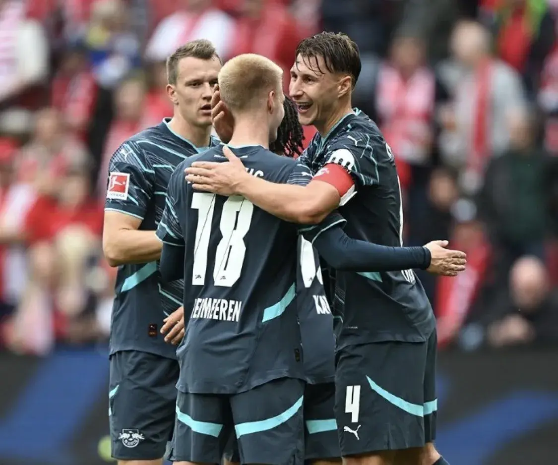 德甲国际比赛日走向成谜,莱比锡防线松动,媒体盛赞,赛程密集仍需轮换的简单介绍 德甲国际比赛日走向成谜,莱比锡防线松动,媒体盛赞,赛程密集仍需轮换的简单介绍